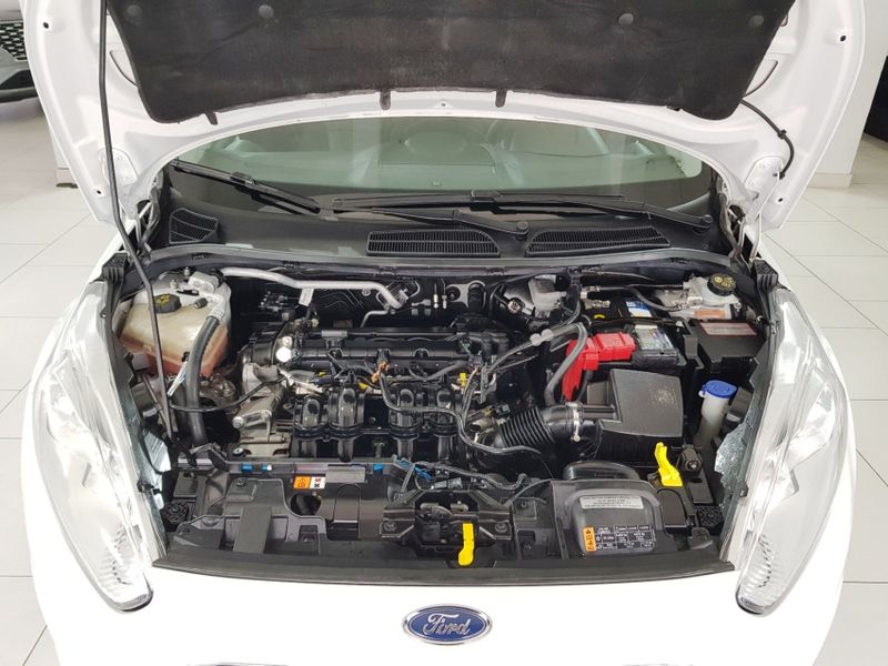 Ford FIESTA 1.6 TITANIUM HATCH 16V FLEX 4P POWERSHIFT 2016/2016 ADVANT AUTOMÓVEIS CAXIAS DO SUL / Carros no Vale Ford FIESTA 1.6 TITANIUM HATCH 16V FLEX 4P POWERSHIFT 2016/2016 ADVANT AUTOMÓVEIS CAXIAS DO SUL / Carros no Vale