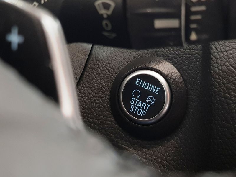 Ford FOCUS 2.0 TITANIUM 16V FLEX 4P POWERSHIFT 2015/2016 ADVANT AUTOMÓVEIS CAXIAS DO SUL / Carros no Vale