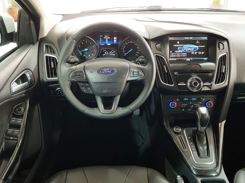 Ford FOCUS 2.0 TITANIUM 16V FLEX 4P POWERSHIFT 2015/2016 ADVANT AUTOMÓVEIS CAXIAS DO SUL / Carros no Vale