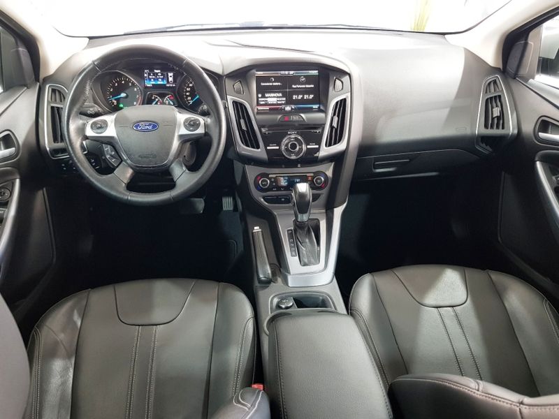 Ford FOCUS 2.0 TITANIUM 16V FLEX 4P POWERSHIFT 2015/2015 ADVANT AUTOMÓVEIS CAXIAS DO SUL / Carros no Vale