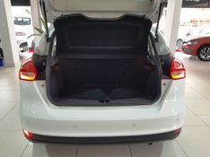 Ford FOCUS 2.0 TITANIUM 16V FLEX 4P POWERSHIFT 2015/2016 ADVANT AUTOMÓVEIS CAXIAS DO SUL / Carros no Vale