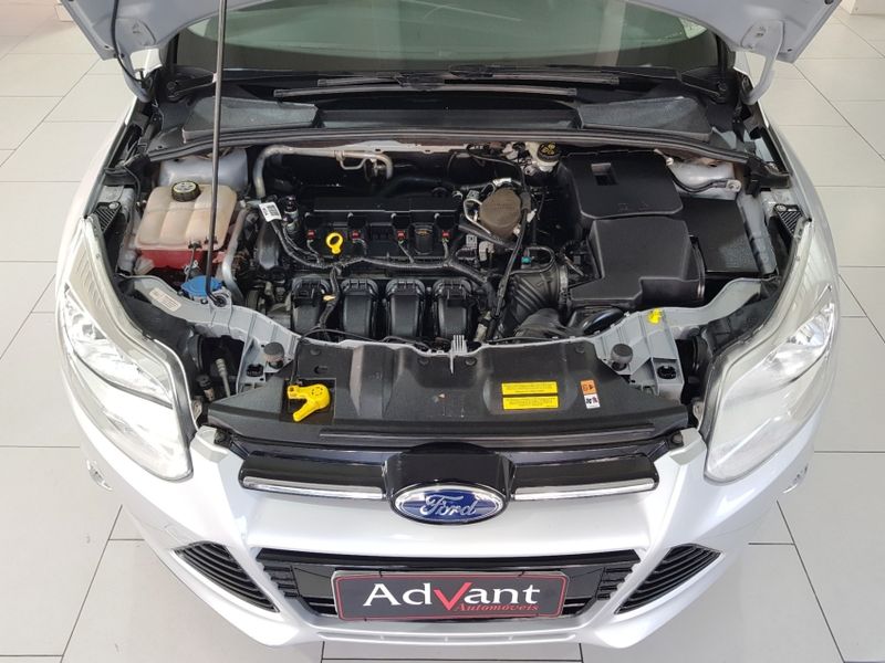 Ford FOCUS 2.0 TITANIUM 16V FLEX 4P POWERSHIFT 2015/2015 ADVANT AUTOMÓVEIS CAXIAS DO SUL / Carros no Vale