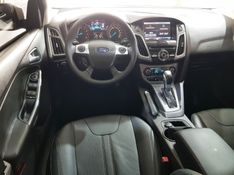 Ford FOCUS 2.0 TITANIUM PLUS 16V FLEX 4P POWERSHIFT 2014/2015 ADVANT AUTOMÓVEIS CAXIAS DO SUL / Carros no Vale
