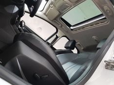 Ford FOCUS 2.0 TITANIUM PLUS 16V FLEX 4P POWERSHIFT 2014/2015 ADVANT AUTOMÓVEIS CAXIAS DO SUL / Carros no Vale