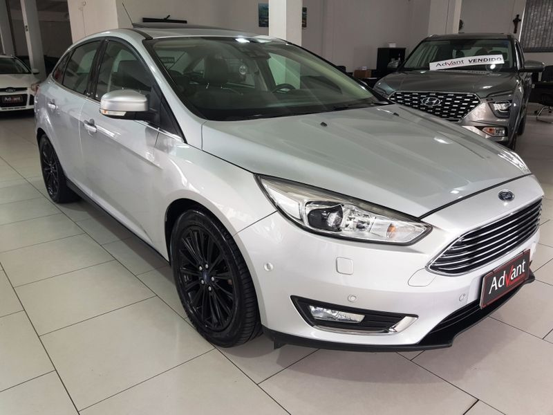 Ford FOCUS 2.0 TITANIUM PLUS FASTBACK 16V FLEX 4P POWERSHIFT 2016/2016 ADVANT AUTOMÓVEIS CAXIAS DO SUL / Carros no Vale