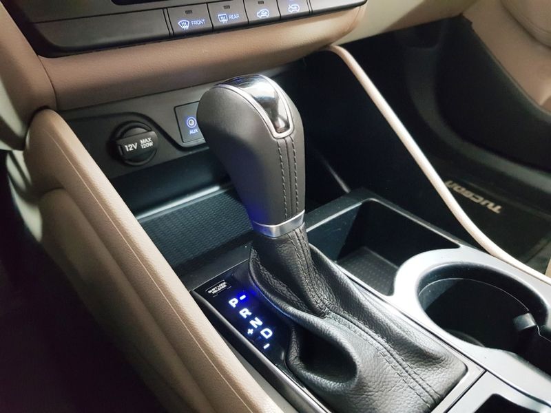 Hyundai TUCSON 1.6 16V T-GDI GASOLINA GLS ECOSHIFT 2017/2018 ADVANT AUTOMÓVEIS CAXIAS DO SUL / Carros no Vale