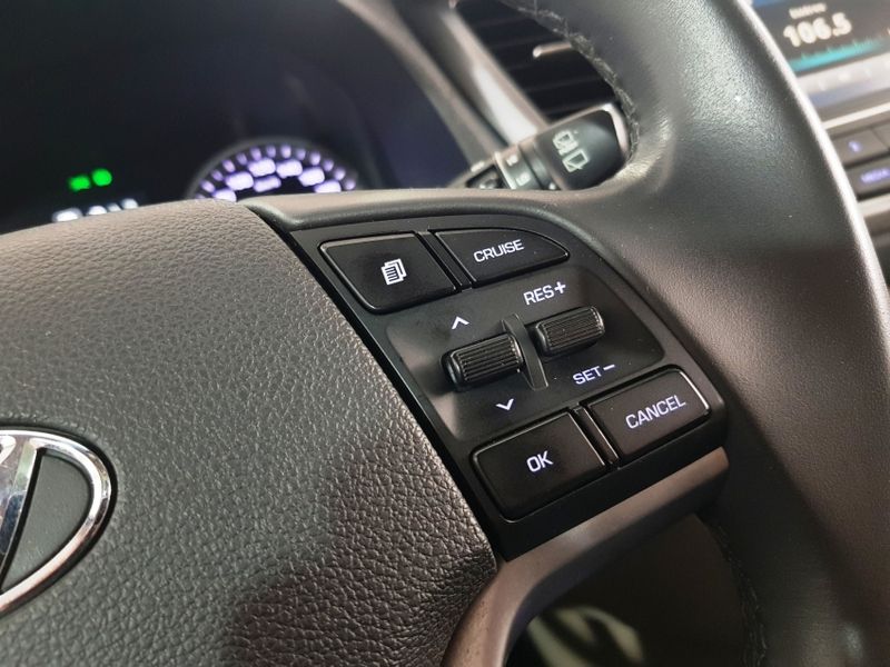 Hyundai TUCSON 1.6 16V T-GDI GASOLINA GLS ECOSHIFT 2017/2018 ADVANT AUTOMÓVEIS CAXIAS DO SUL / Carros no Vale