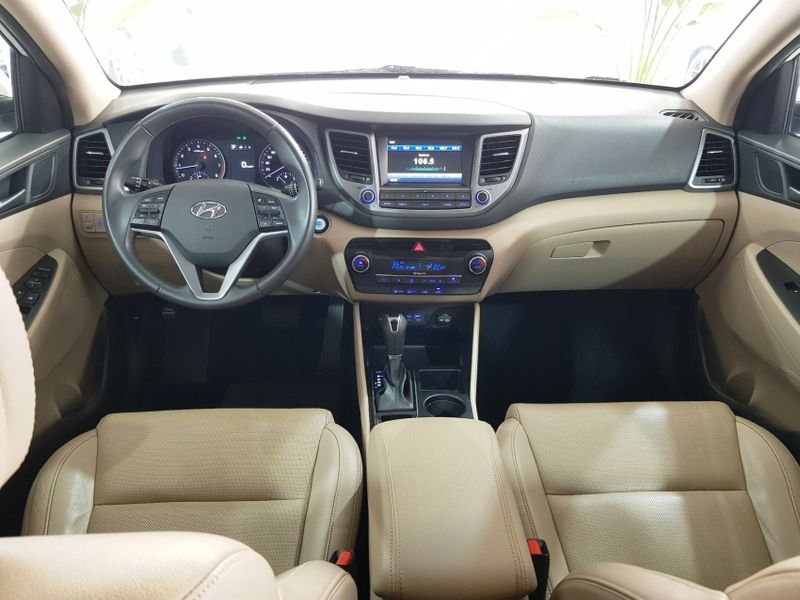 Hyundai TUCSON 1.6 16V T-GDI GASOLINA GLS ECOSHIFT 2017/2018 ADVANT AUTOMÓVEIS CAXIAS DO SUL / Carros no Vale