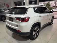 JEEP COMPASS 2.0 16V FLEX LONGITUDE AUTOMÁTICO 2018/2018 ADVANT AUTOMÓVEIS CAXIAS DO SUL / Carros no Vale