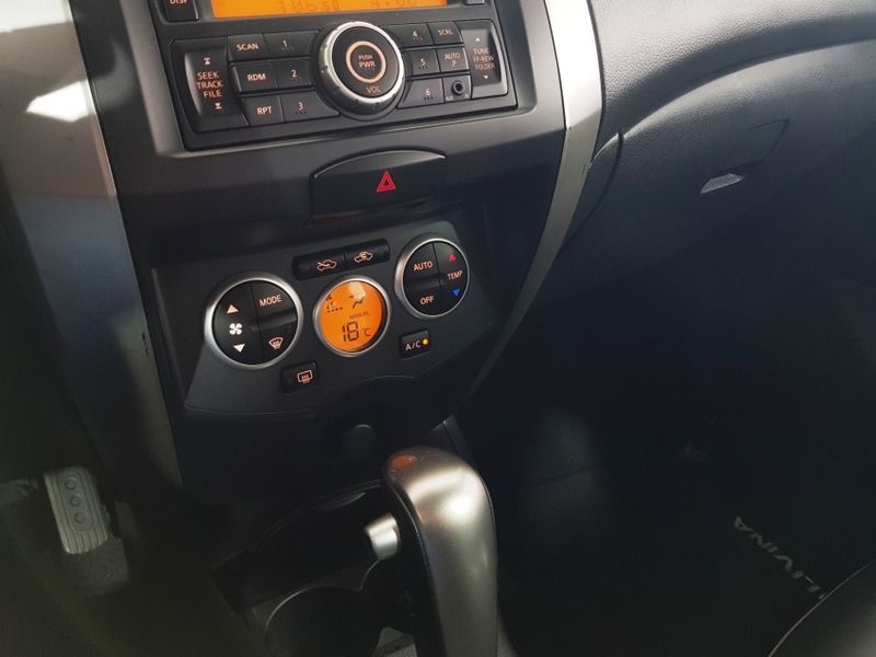 Nissan LIVINA 1.8 SL X-GEAR 16V FLEX 4P AUTOMÁTICO 2011/2012 ADVANT AUTOMÓVEIS CAXIAS DO SUL / Carros no Vale