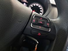 Volkswagen FOX 1.0 MI 8V FLEX 4P MANUAL 2013/2014 ADVANT AUTOMÓVEIS CAXIAS DO SUL / Carros no Vale