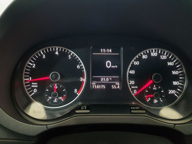 Volkswagen FOX 1.0 MI 8V FLEX 4P MANUAL 2013/2014 ADVANT AUTOMÓVEIS CAXIAS DO SUL / Carros no Vale