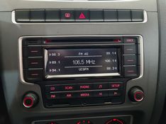 Volkswagen FOX 1.0 MI 8V FLEX 4P MANUAL 2013/2014 ADVANT AUTOMÓVEIS CAXIAS DO SUL / Carros no Vale