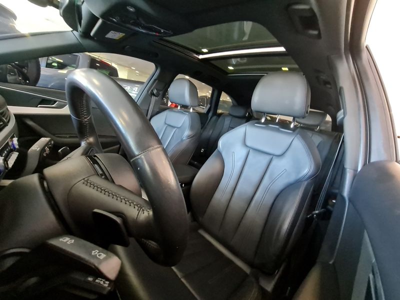 Audi A4 2.0 TFSI GASOLINA AVANT S LINE S TRONIC 2019/2019 CARRO DEZ NOVO HAMBURGO / Carros no Vale