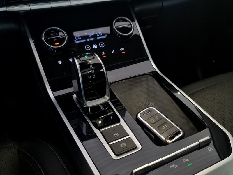 Caoa Chery TIGGO 8 1.6 TGDI GASOLINA TXS DCT 2022/2023 CARRO DEZ NOVO HAMBURGO / Carros no Vale