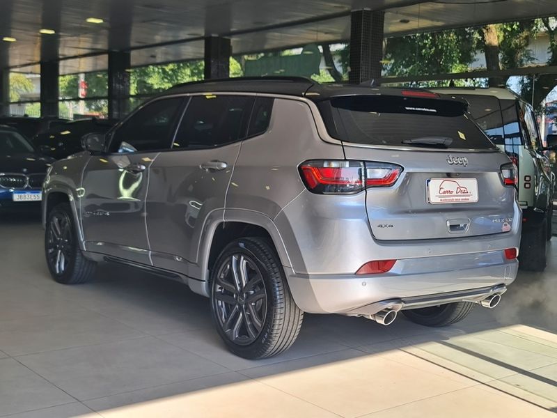 JEEP COMPASS 2.0 HURRICANE 4 TURBO GASOLINA OVERLAND AT9 2024/2025 CARRO DEZ NOVO HAMBURGO / Carros no Vale