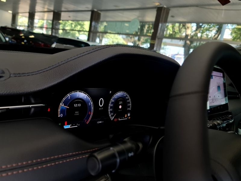 JEEP COMPASS 2.0 HURRICANE 4 TURBO GASOLINA OVERLAND AT9 2024/2025 CARRO DEZ NOVO HAMBURGO / Carros no Vale