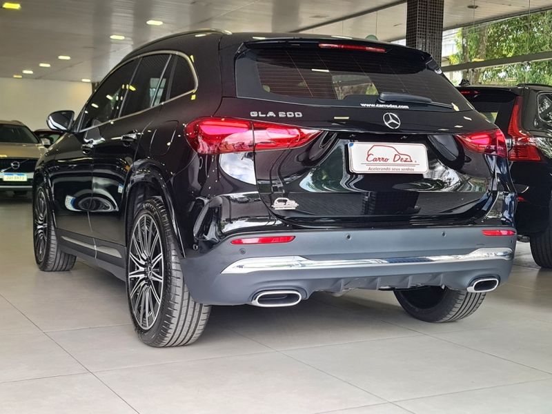 Mercedes-Benz GLA 200 1.3 MHEV AMG LINE 7G-DCT 2024/2024 CARRO DEZ NOVO HAMBURGO / Carros no Vale