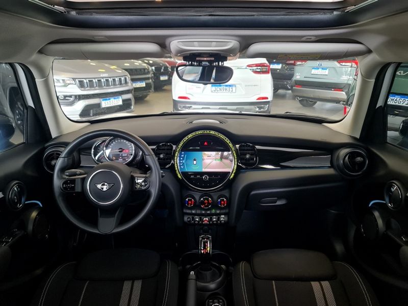 Mini COOPER 2.0 16V TWINPOWER GASOLINA S 4P STEPTRONIC 2023/2024 CARRO DEZ NOVO HAMBURGO / Carros no Vale