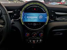 Mini COOPER 2.0 16V TWINPOWER GASOLINA S 4P STEPTRONIC 2023/2024 CARRO DEZ NOVO HAMBURGO / Carros no Vale