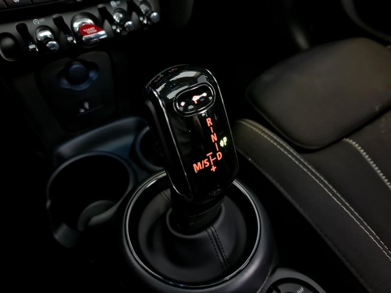 Mini COOPER 2.0 16V TWINPOWER GASOLINA S 4P STEPTRONIC 2023/2024 CARRO DEZ NOVO HAMBURGO / Carros no Vale