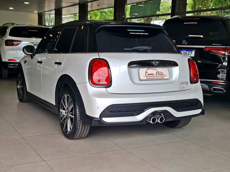 Mini COOPER 2.0 16V TWINPOWER GASOLINA S 4P STEPTRONIC 2023/2024 CARRO DEZ NOVO HAMBURGO / Carros no Vale