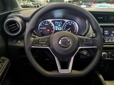 Nissan KICKS 1.6 16V FLEXSTART S 4P XTRONIC 2020/2021 CARRO DEZ NOVO HAMBURGO / Carros no Vale