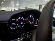 Porsche PANAMERA 2.9 V6 E-HYBRID 4 EXECUTIVE PDK 2018/2018 CARRO DEZ NOVO HAMBURGO / Carros no Vale
