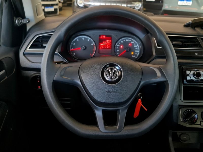 Volkswagen GOL 1.6 MSI TOTALFLEX TRENDLINE 4P MANUAL 2017/2018 CARRO DEZ NOVO HAMBURGO / Carros no Vale