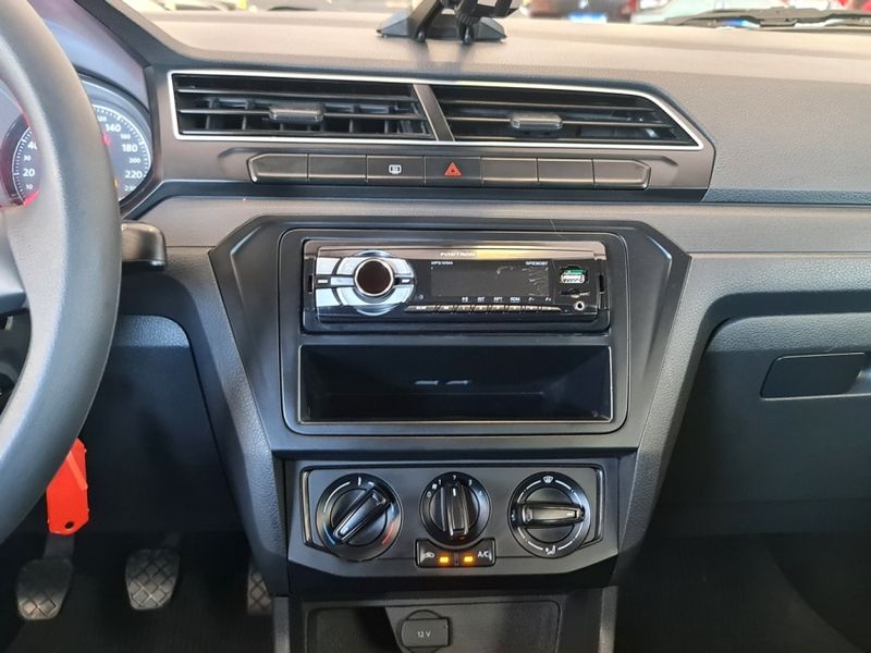 Volkswagen GOL 1.6 MSI TOTALFLEX TRENDLINE 4P MANUAL 2017/2018 CARRO DEZ NOVO HAMBURGO / Carros no Vale