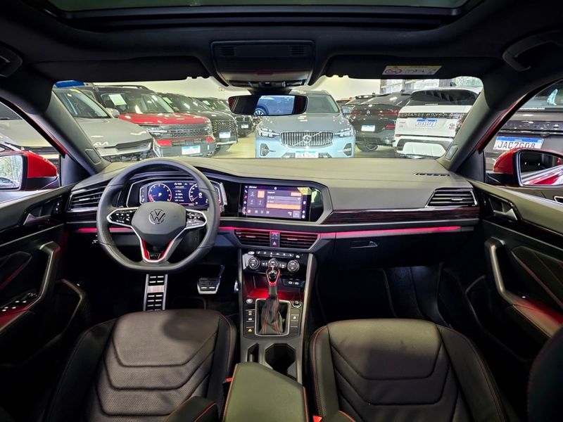 Volkswagen JETTA 2.0 350 TSI GASOLINA GLI DSG 2023/2024 CARRO DEZ NOVO HAMBURGO / Carros no Vale Volkswagen JETTA 2.0 350 TSI GASOLINA GLI DSG 2023/2024 CARRO DEZ NOVO HAMBURGO / Carros no Vale