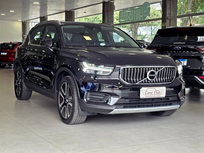 Volvo XC40 1.5 T5 RECHARGE MOMENTUM GEARTRONIC 2021/2021 CARRO DEZ NOVO HAMBURGO / Carros no Vale