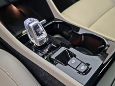 Volvo XC40 2.0 T4 GASOLINA INSCRIPTION GEARTRONIC 2020/2020 CARRO DEZ NOVO HAMBURGO / Carros no Vale