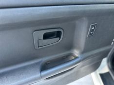 BMW 325i 2.5 SEDAN 24V GASOLINA 4P AUTOMÁTICO 1993/1993 CARRO AUTOMARCAS CAXIAS DO SUL / Carros no Vale