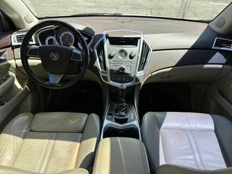 Cadillac SRX 3.0 CROSSOVER AWD V6 GASOLINA 4P AUTOMÁTICO 2010/2011 CARRO AUTOMARCAS CAXIAS DO SUL / Carros no Vale