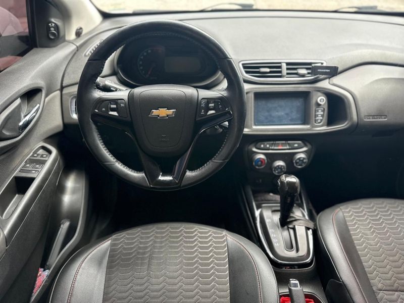 Chevrolet ONIX 1.4 MPFI LTZ 8V FLEX 4P AUTOMÁTICO 2017/2018 CARRO AUTOMARCAS CAXIAS DO SUL / Carros no Vale