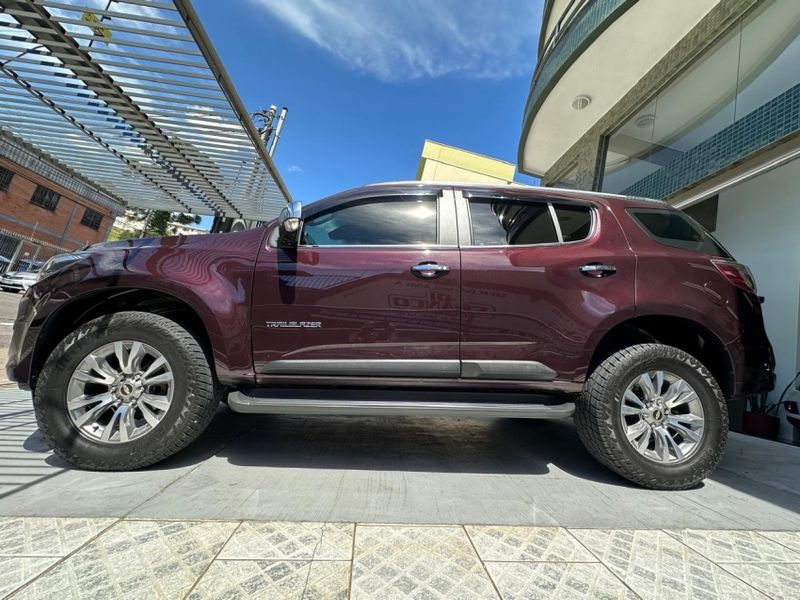 Chevrolet TRAILBLAZER 2.8 PREMIER 4X4 16V TURBO DIESEL 4P AUTOMÁTICO 2019/2020 CARRO AUTOMARCAS CAXIAS DO SUL / Carros no Vale