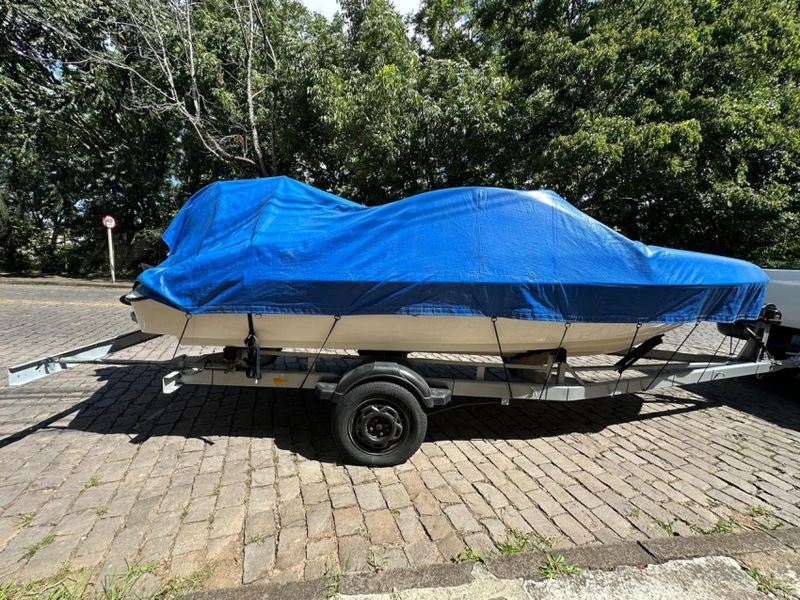 Fibrafort Focker 270 270 2001/2001 CARRO AUTOMARCAS CAXIAS DO SUL / Carros no Vale