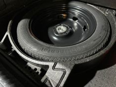 Volkswagen TIGUAN 2.0 TSI 16V TURBO GASOLINA 4P TIPTRONIC 2013/2014 CARRO AUTOMARCAS CAXIAS DO SUL / Carros no Vale