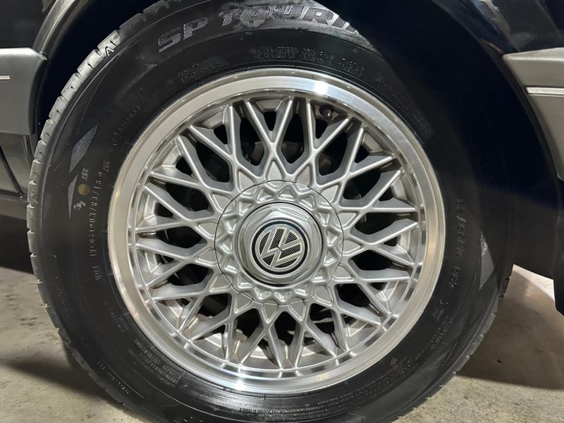 Volkswagen VOYAGE 1.8S SPORT 8V ÁLCOOL 2P MANUAL 1993/1993 CARRO AUTOMARCAS CAXIAS DO SUL / Carros no Vale