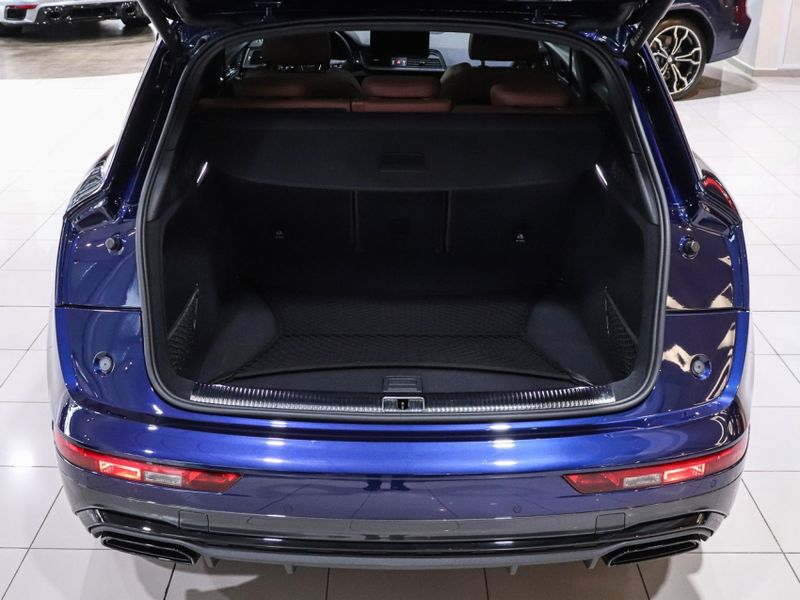 Audi Q5 2.0 45 TFSI GASOLINA S LINE BLACK QUATTRO S TRONIC 2021/2021 VIA BELLA VEÍCULOS ESPECIAIS CAXIAS DO SUL / Carros no Vale