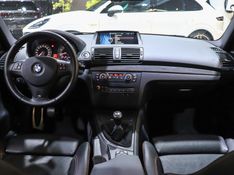 BMW 1 M 3.0 COUPÉ 24V GASOLINA BI-TURBO 2P MANUAL 2011/2012 VIA BELLA VEÍCULOS ESPECIAIS CAXIAS DO SUL / Carros no Vale