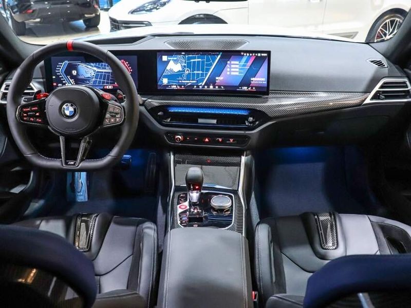 BMW M2 3.0 I6 TWINTURBO GASOLINA COUPÉ TRACK M STEPTRONIC 2024/2025 VIA BELLA VEÍCULOS ESPECIAIS CAXIAS DO SUL / Carros no Vale