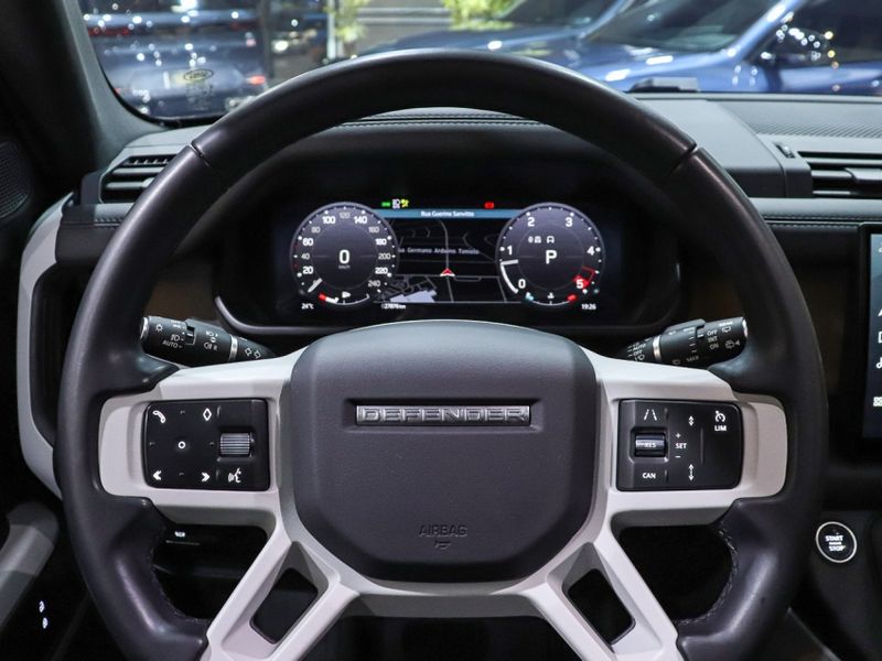 Land Rover DEFENDER 3.0 D300 TURBO DIESEL MHEV 90 HSE AWD AUTOMÁTICO 2023/2023 VIA BELLA VEÍCULOS ESPECIAIS CAXIAS DO SUL / Carros no Vale