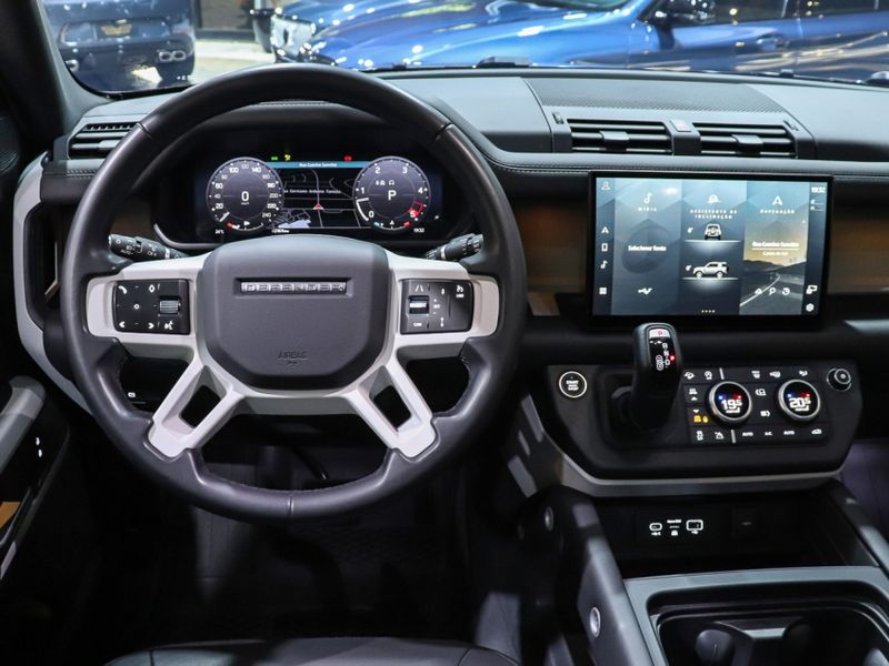 Land Rover DEFENDER 3.0 D300 TURBO DIESEL MHEV 90 HSE AWD AUTOMÁTICO 2023/2023 VIA BELLA VEÍCULOS ESPECIAIS CAXIAS DO SUL / Carros no Vale