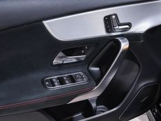 Mercedes-Benz A 45 AMG 2.0 CGI GASOLINA S 4MATIC SPEEDSHIFT 2022/2023 VIA BELLA VEÍCULOS ESPECIAIS CAXIAS DO SUL / Carros no Vale