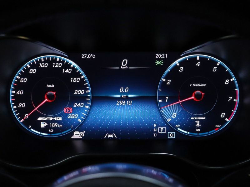 Mercedes-Benz GLC 43 AMG 3.0 V6 GASOLINA 4MATIC 9G-TRONIC 2021/2022 VIA BELLA VEÍCULOS ESPECIAIS CAXIAS DO SUL / Carros no Vale