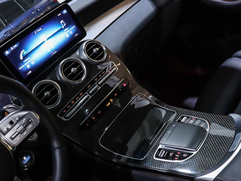 Mercedes-Benz GLC 43 AMG 3.0 V6 GASOLINA 4MATIC 9G-TRONIC 2021/2022 VIA BELLA VEÍCULOS ESPECIAIS CAXIAS DO SUL / Carros no Vale