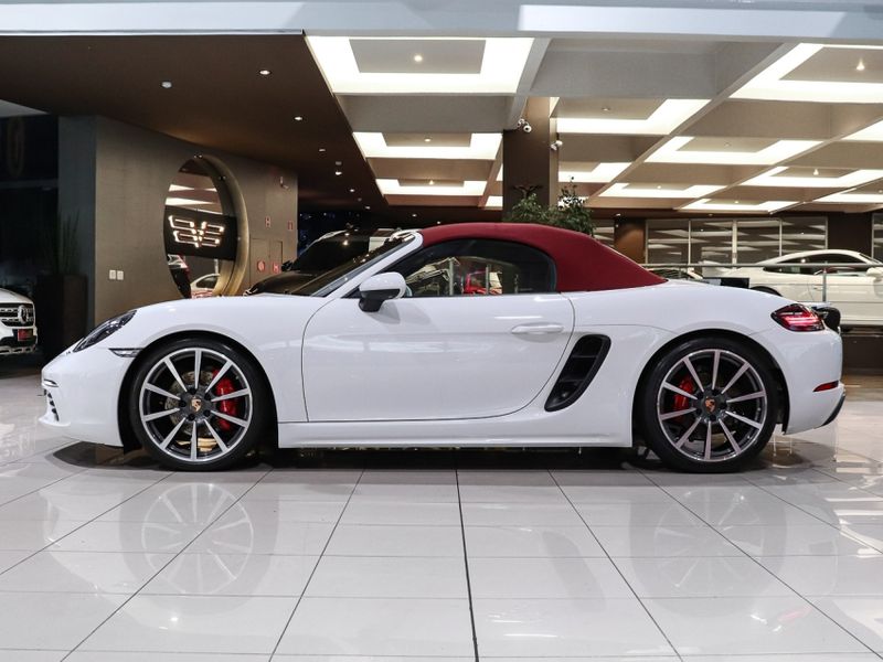 Porsche 718 2.5 16V H4 GASOLINA BOXSTER S PDK 2017/2018 VIA BELLA VEÍCULOS ESPECIAIS CAXIAS DO SUL / Carros no Vale