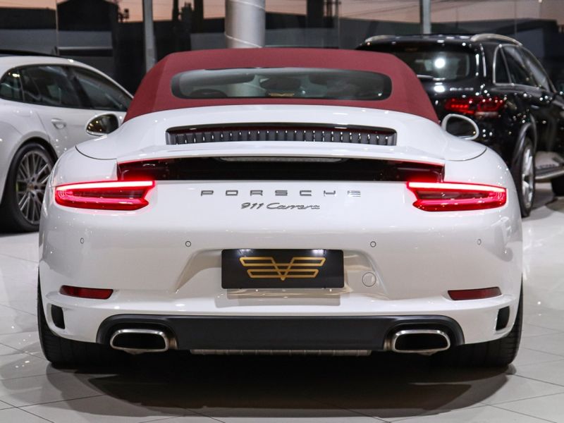 Porsche 911 3.0 24V H6 GASOLINA CARRERA CABRIOLET PDK 2017/2017 VIA BELLA VEÍCULOS ESPECIAIS CAXIAS DO SUL / Carros no Vale
